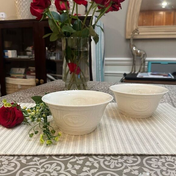 Belleek Ireland Classic Claddagh Cereal Bowl White 2 pieces lightweight - Picture 1 of 8